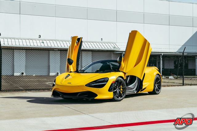 Used 2020 McLaren 720S Performance RWD image 15