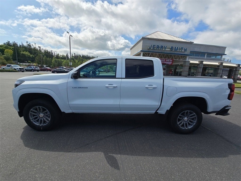 New 2025 Chevrolet Colorado LT w/ LT Convenience Package image 17