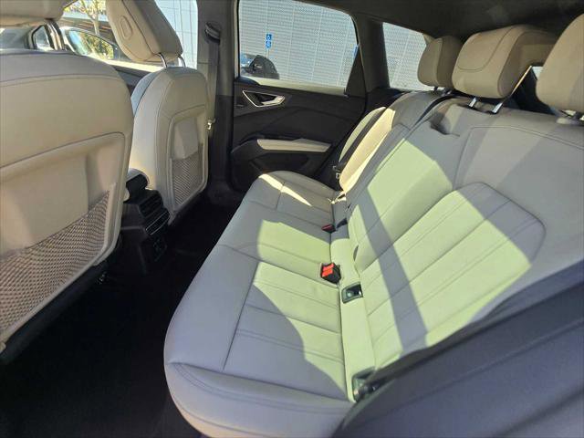 Used 2023 Audi Q4 e-tron Premium Plus w/ Premium Plus image 21