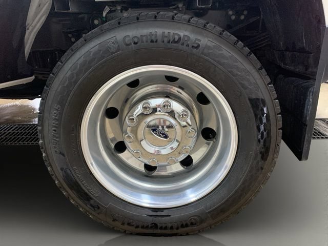 Used 2026 Ford F450 Platinum w/ FX4 Off-Road Package AWD/4WD image 34