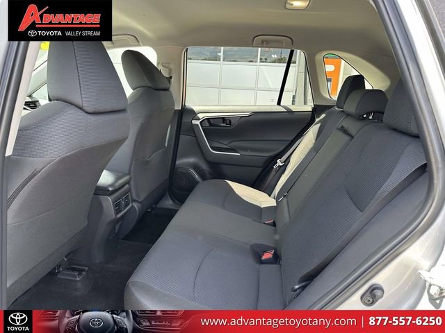 Certified 2025 Toyota RAV4 LE AWD/4WD image 15