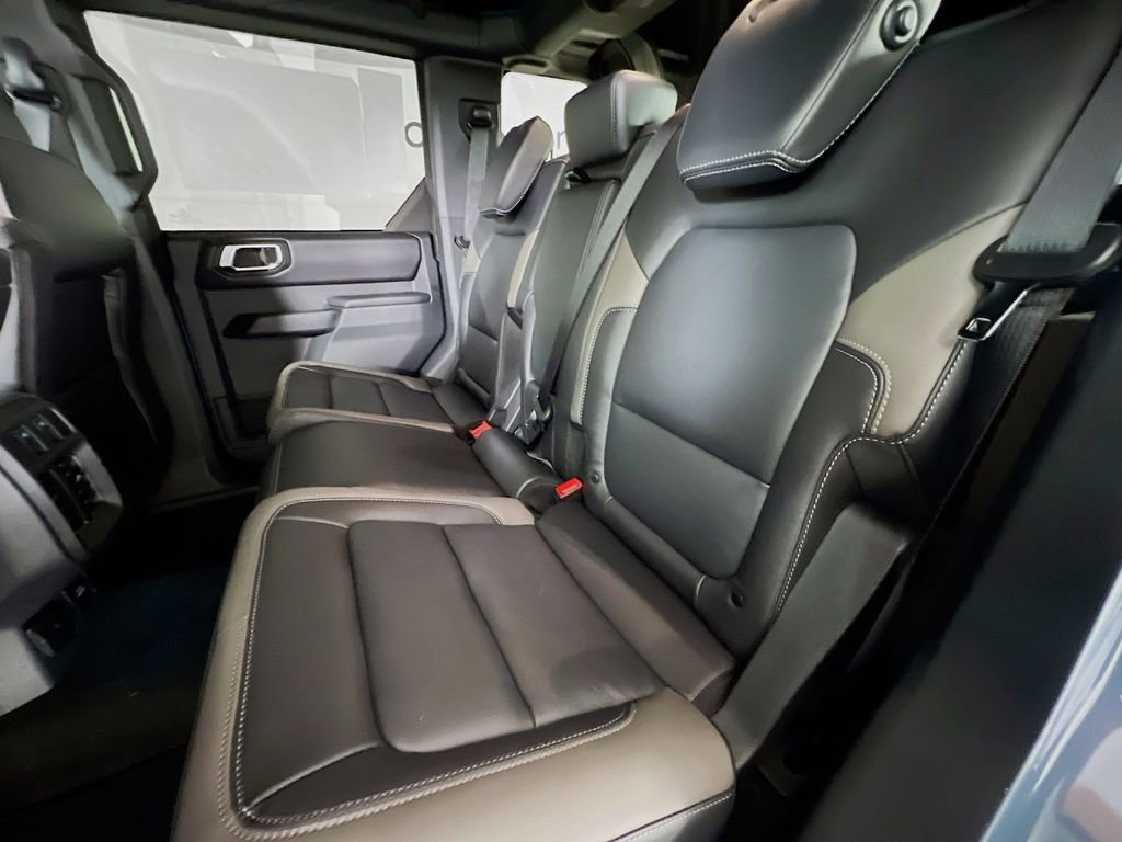 New 2025 Ford Bronco Outer Banks image 28