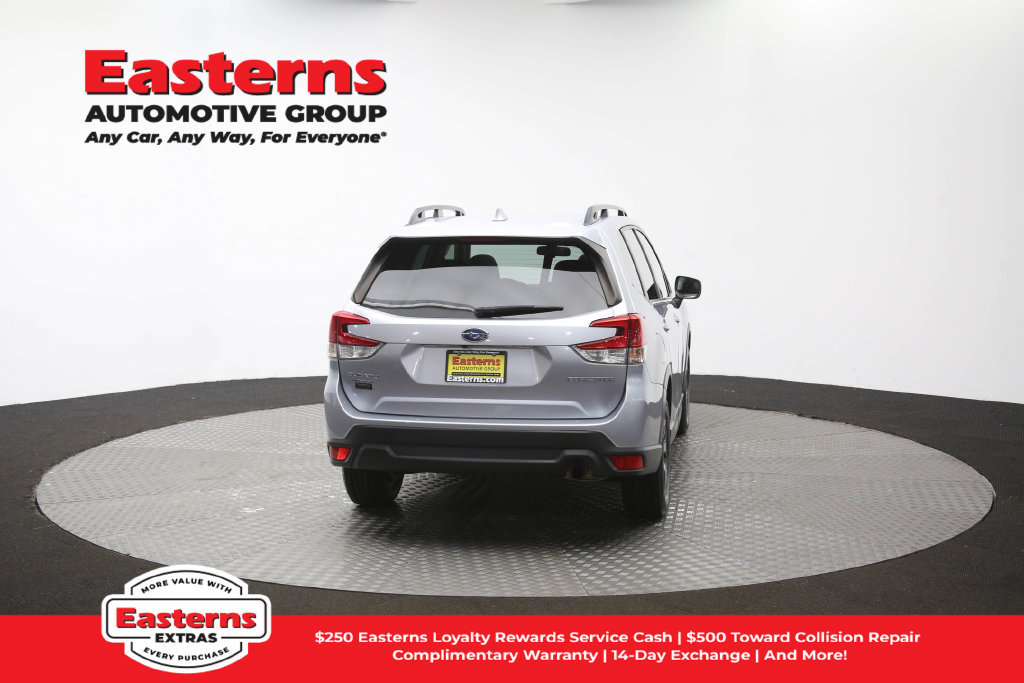 Used 2022 Subaru Forester Premium AWD/4WD image 42