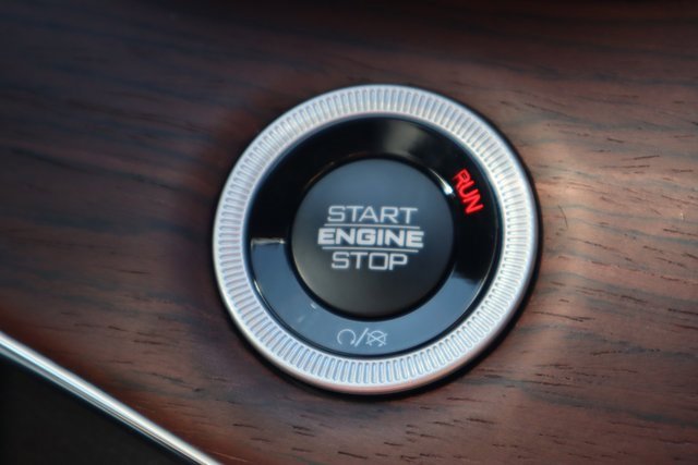 New 2025 Jeep Grand Cherokee Summit image 11