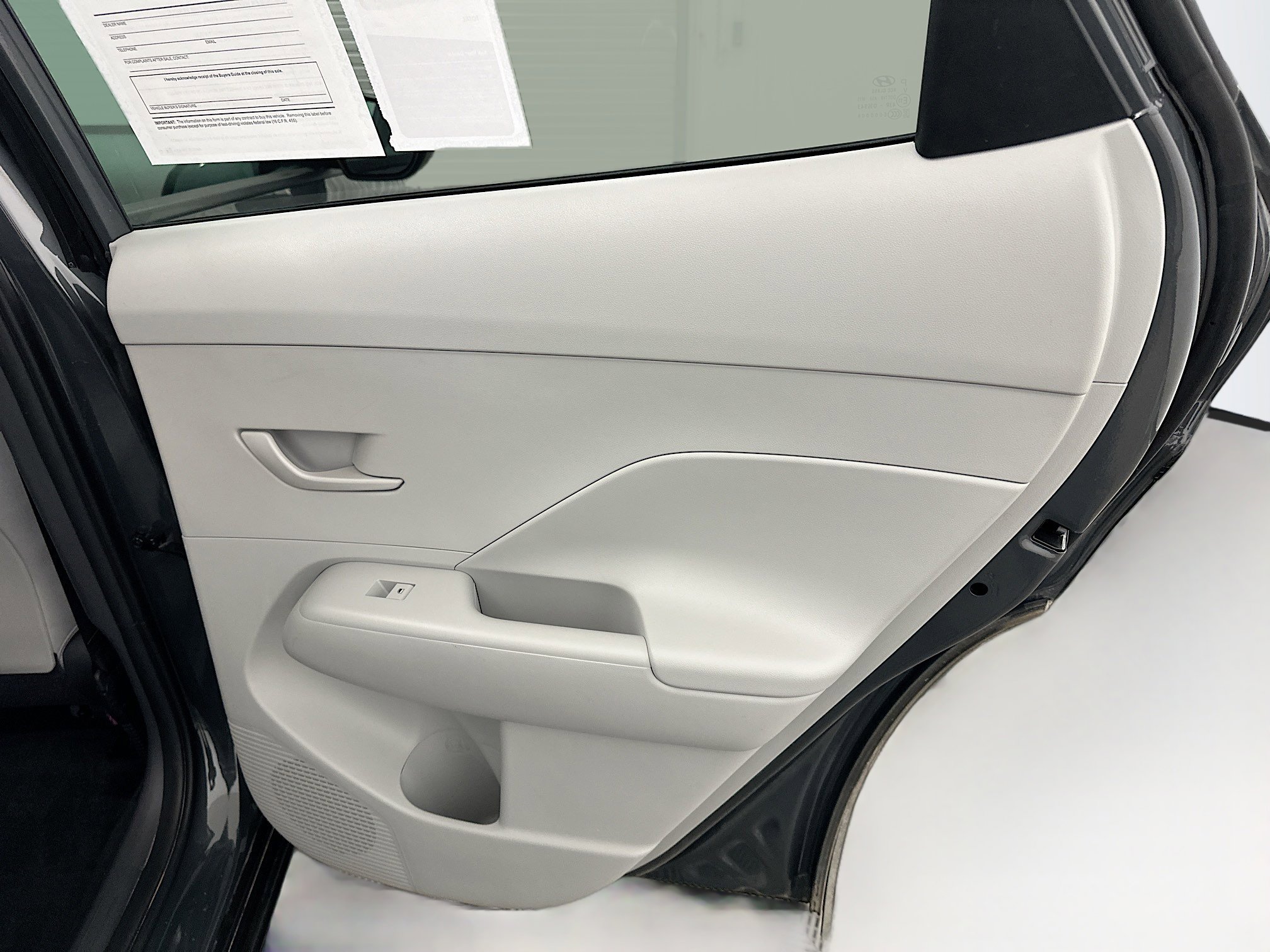 Used 2025 Hyundai Kona SEL image 31