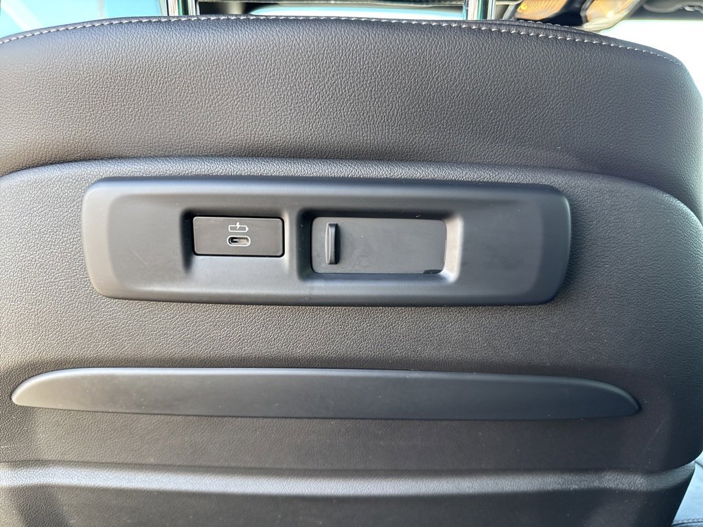 Used 2022 BMW X5 M50i w/ Executive Package image 26