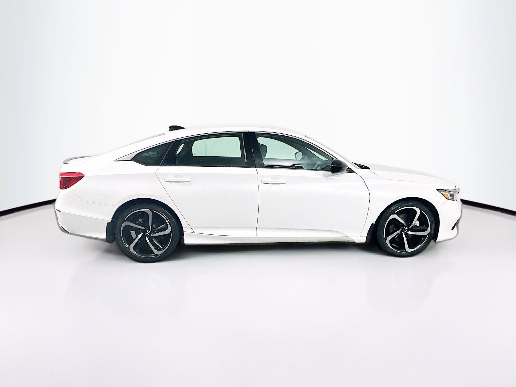 Used 2022 Honda Accord Sport image 10