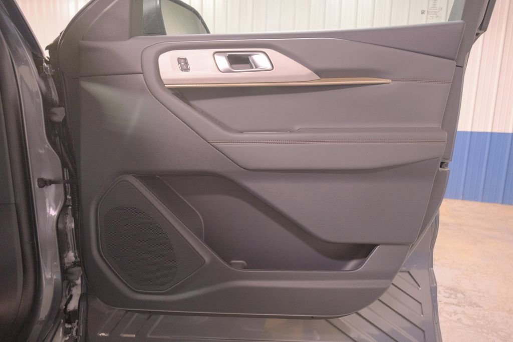 New 2026 Ford Explorer Active w/ Active Comfort Package image 16