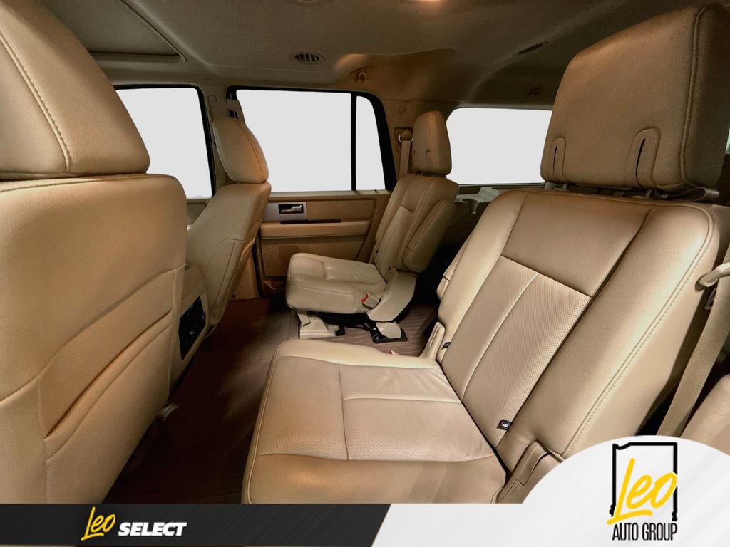 Used 2017 Ford Expedition EL Limited w/ Equipment Group 301A AWD/4WD image 28