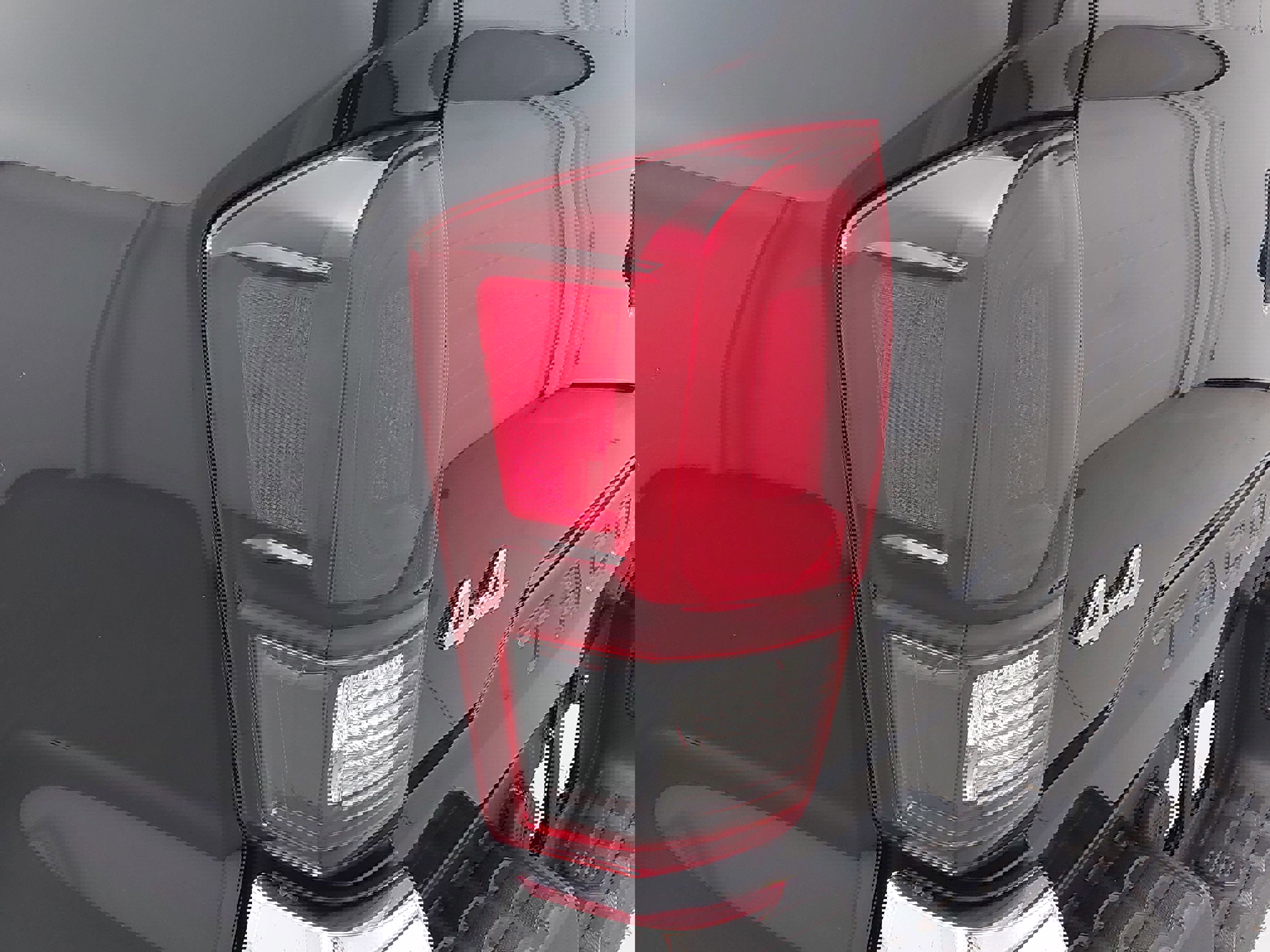 Used 2018 Toyota Tacoma SR5 image 34