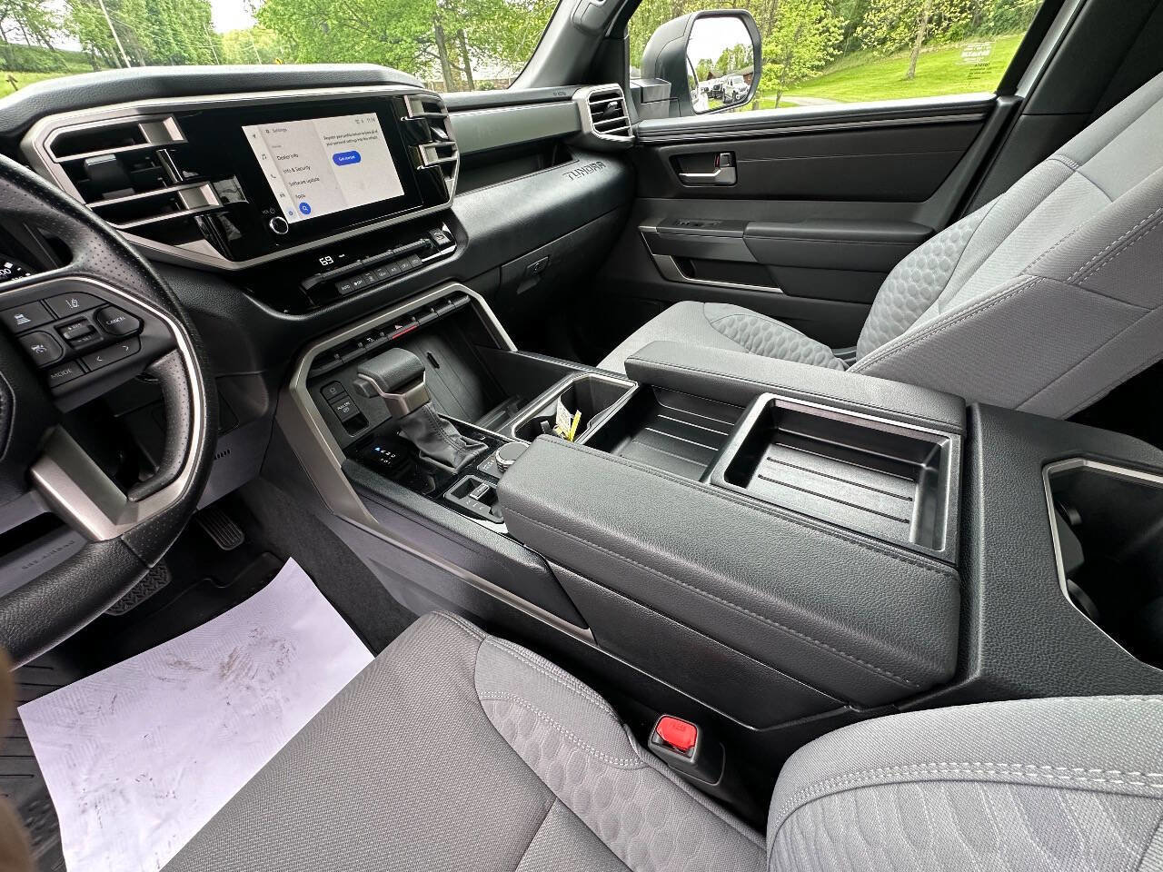 Used 2025 Toyota Tundra SR5 AWD/4WD image 33