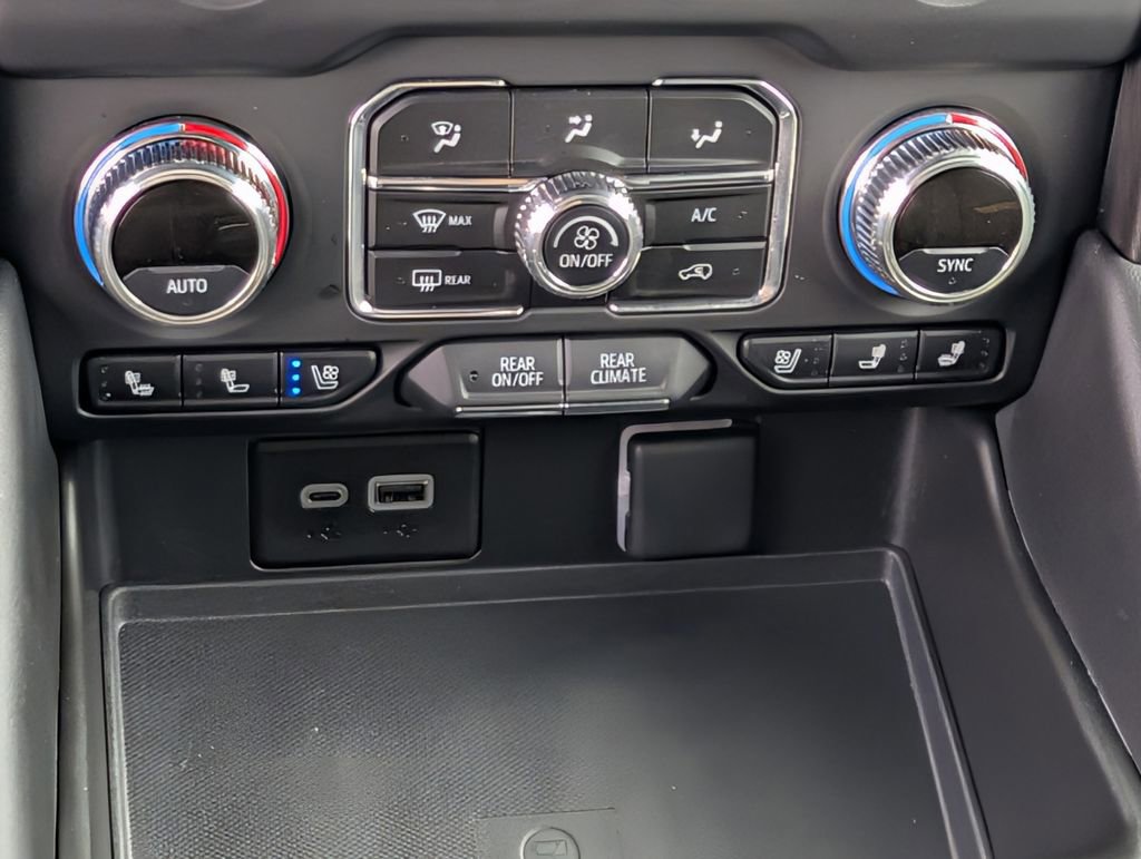 Used 2024 GMC Yukon XL AT4 w/ AT4 Premium Package image 14