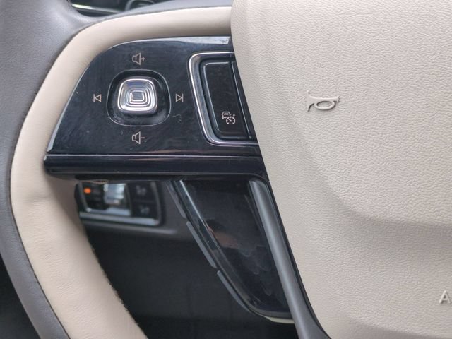 Used 2022 Lincoln Corsair Reserve w/ Equipment Group 201A AWD/4WD image 17