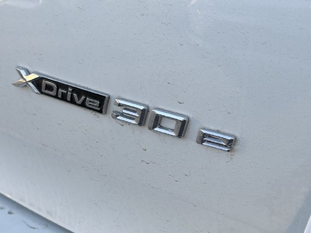 Used 2020 BMW X3 xDrive30e w/ Driving Assistance Package AWD/4WD image 4
