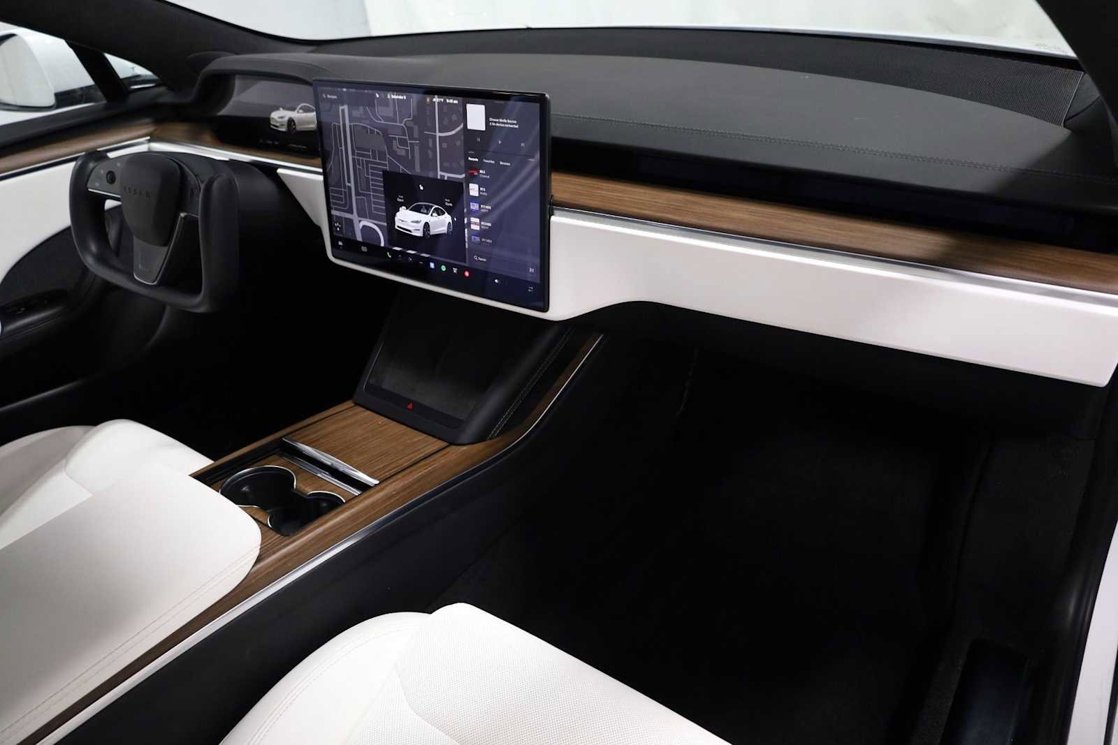 Used 2023 Tesla Model S image 6