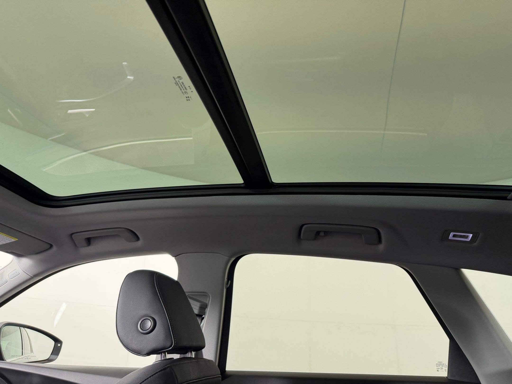 Certified 2025 Audi Q5 Premium AWD/4WD image 23