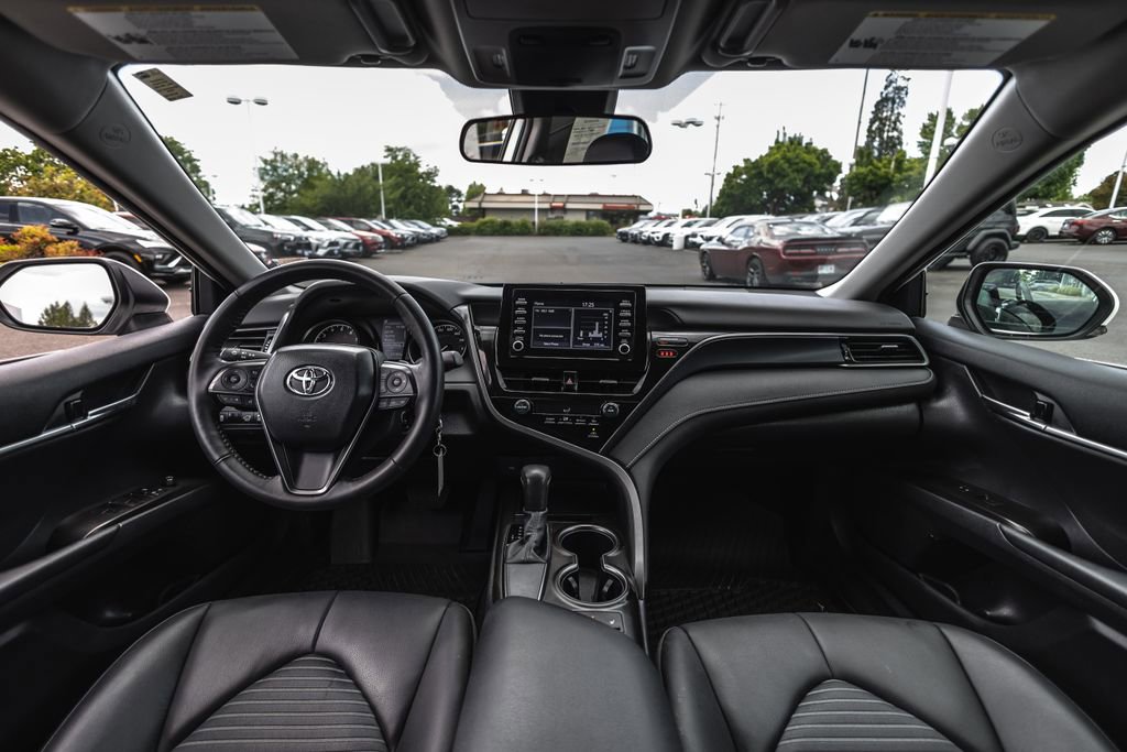 Used 2024 Toyota Camry SE FWD image 23