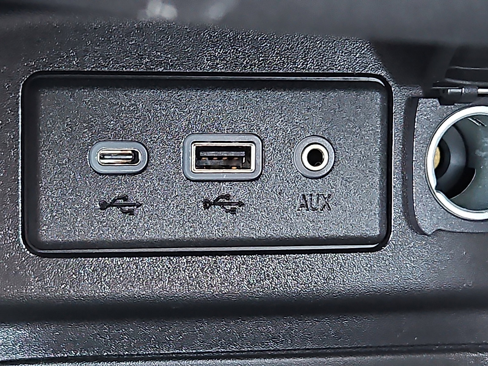 Used 2019 Chevrolet Equinox LT FWD image 24