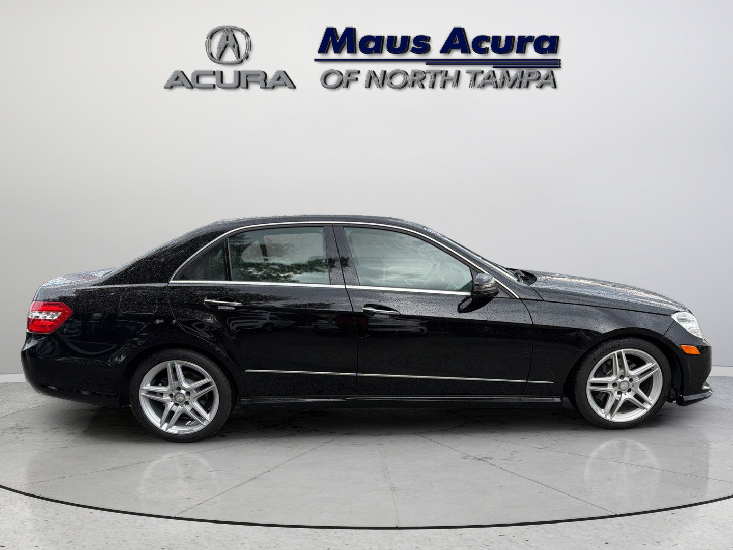 Used 2013 Mercedes-Benz E 350 Sedan image 3