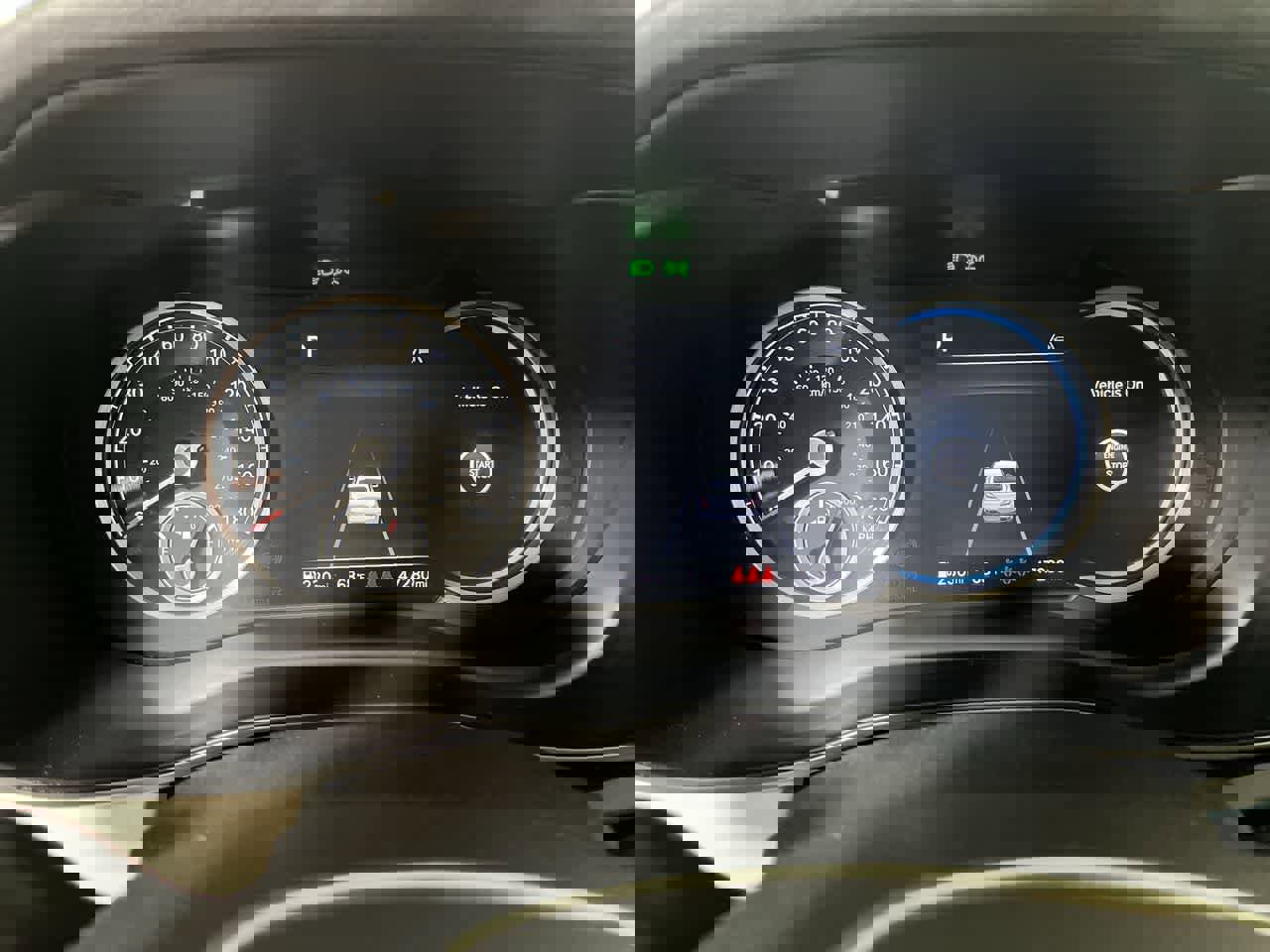 Used 2024 Genesis G70 2.5T image 17