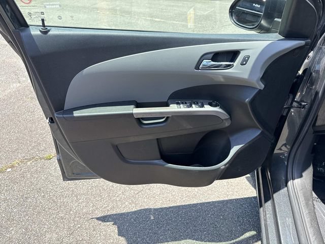 Used 2019 Chevrolet Sonic Premier FWD image 13