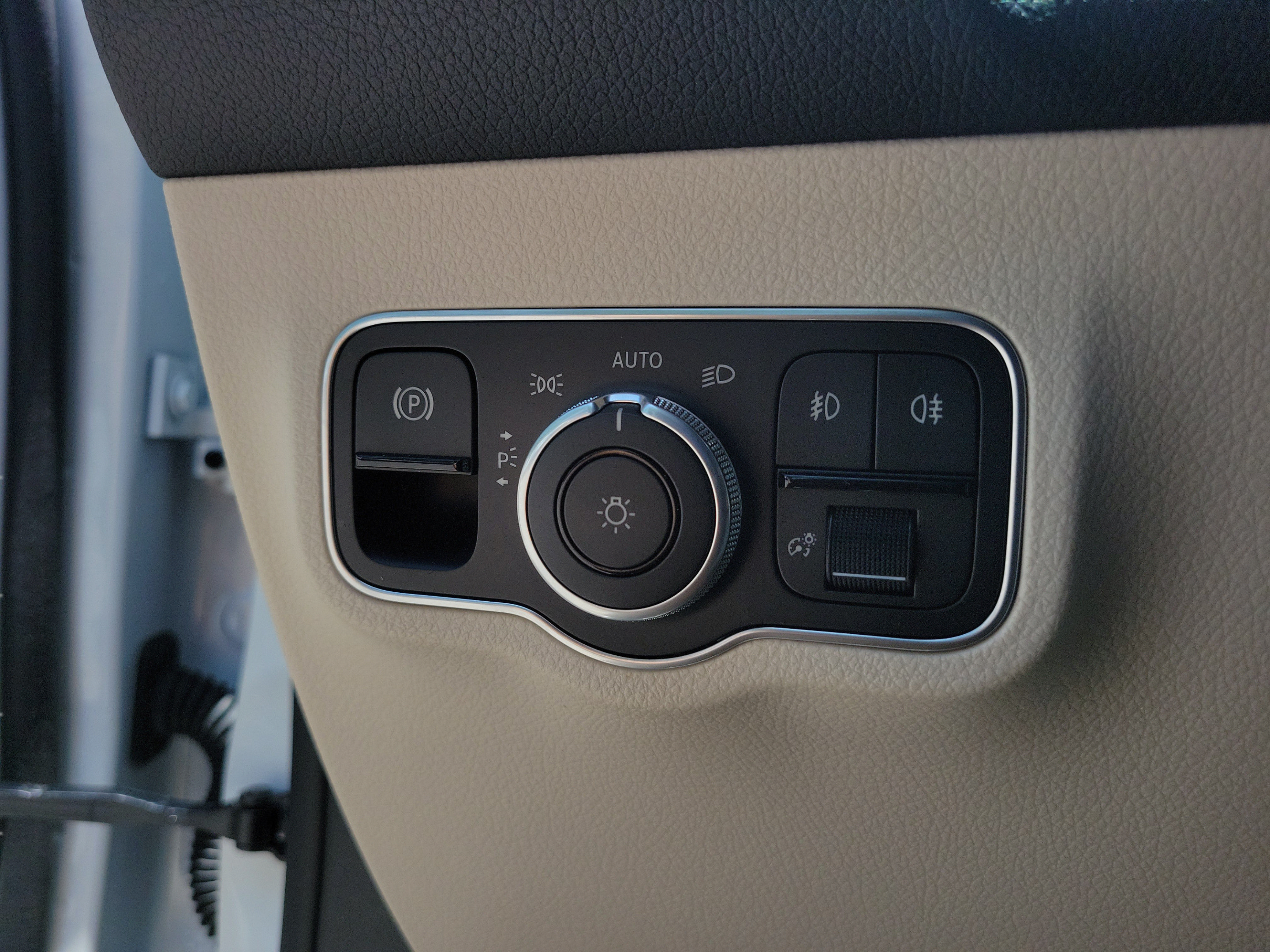 Used 2026 Mercedes-Benz GLB 250 image 20