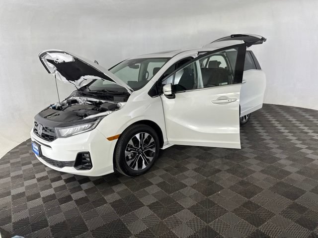Certified 2026 Honda Odyssey Elite image 13