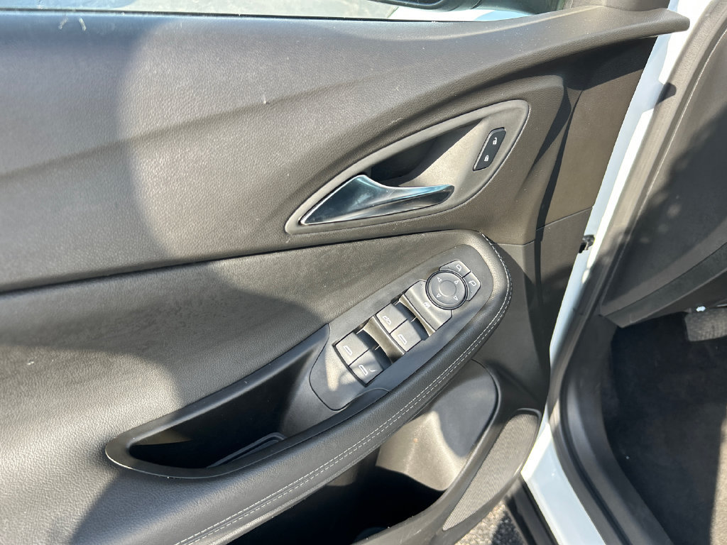 Certified 2024 Buick Encore GX Preferred FWD image 16