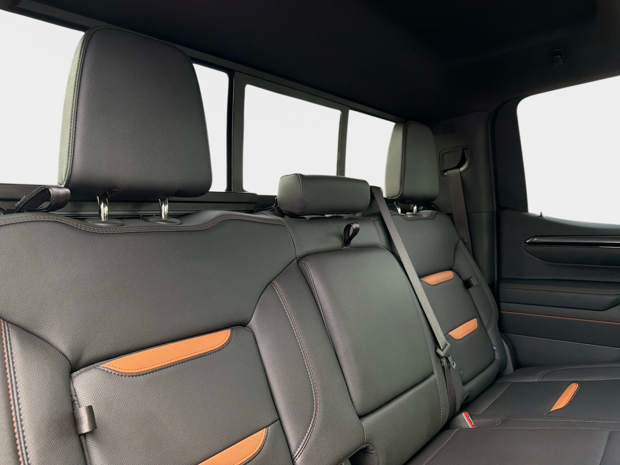Used 2025 GMC Sierra 1500 AT4 w/ AT4 Premium Package AWD/4WD image 22