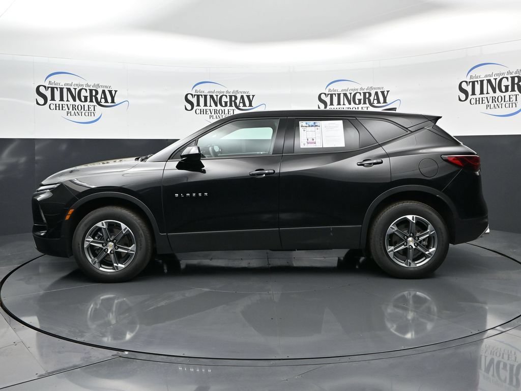 Used 2025 Chevrolet Blazer LT AWD/4WD image 5