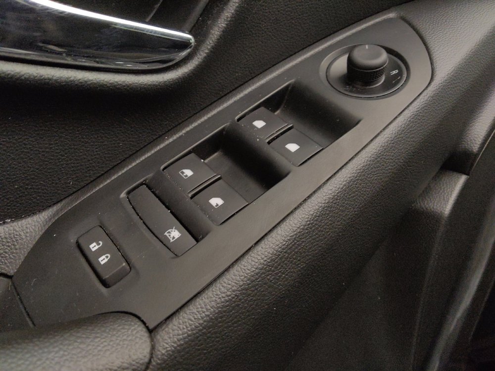 Used 2021 Chevrolet Trax LS w/ Tint and Cruise Package image 27