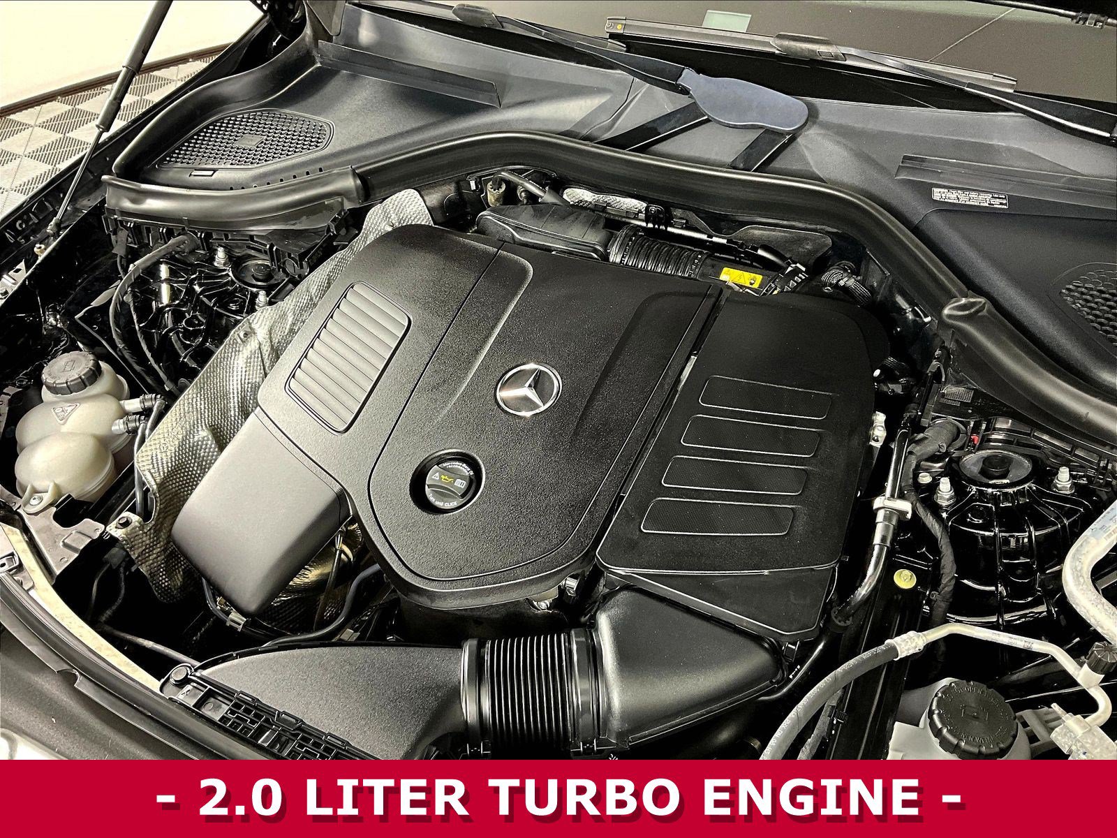 Used 2023 Mercedes-Benz GLC 300 4MATIC image 30