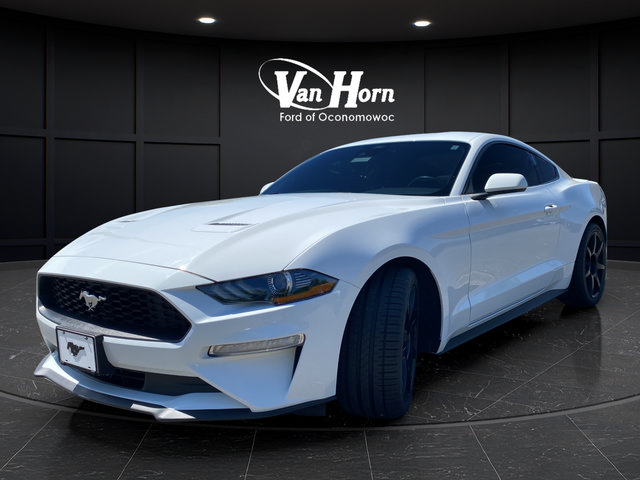 Used 2022 Ford Mustang Premium RWD image 3