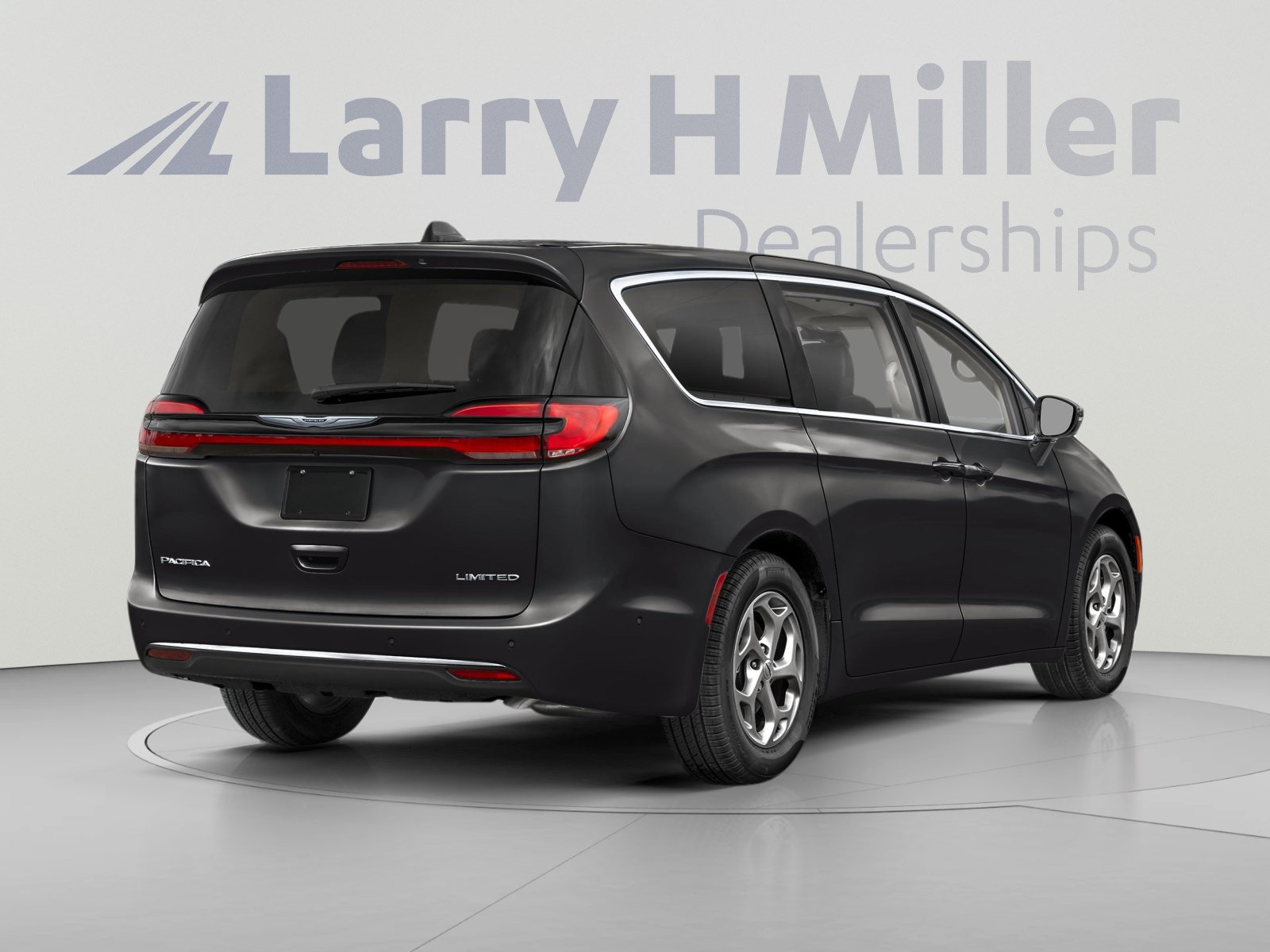 New 2026 Chrysler Pacifica Limited w/ S Appearance Package AWD/4WD image 2