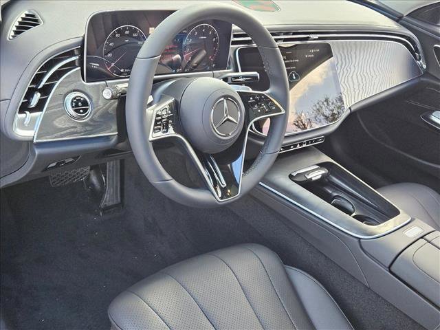 New 2026 Mercedes-Benz E 450 4MATIC Sedan video 3