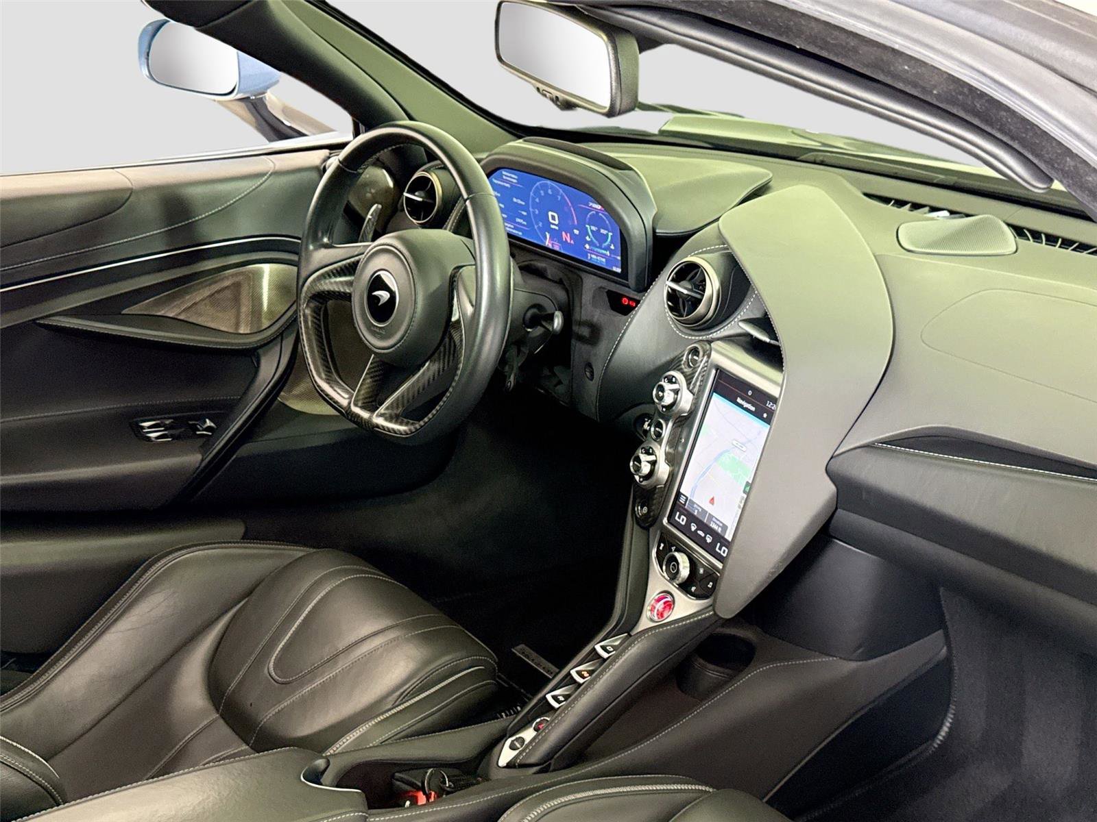 Used 2019 McLaren 720S RWD image 26