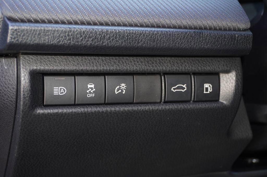 Certified 2025 Toyota Camry SE image 13