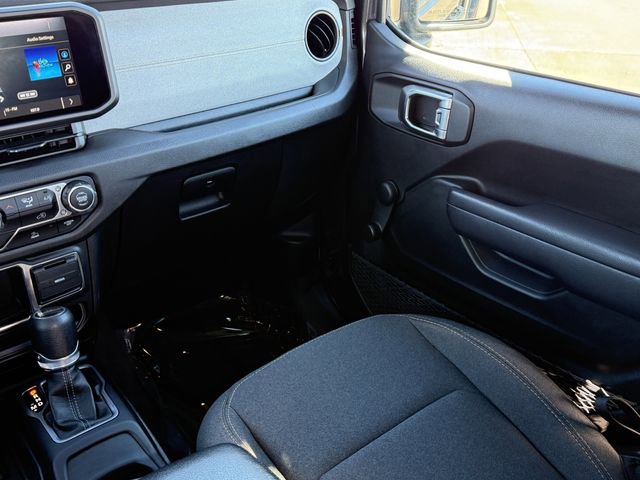 Used 2024 Jeep Gladiator Sport image 12