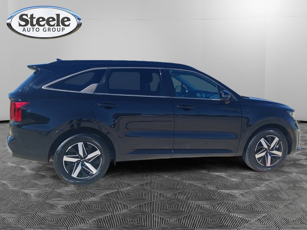 Used 2021 Kia Sorento S w/ Panoramic Sunroof Package image 6