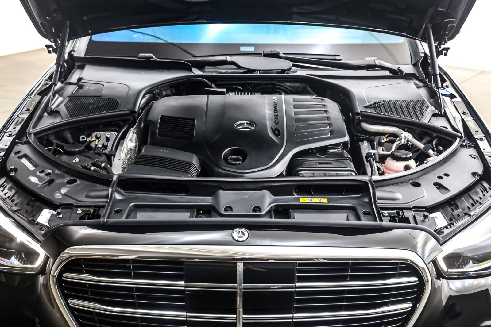 Certified 2023 Mercedes-Benz S 500 S 500 4MATIC Sedan image 13