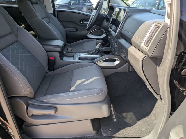 Used 2025 Nissan Frontier SV RWD image 24