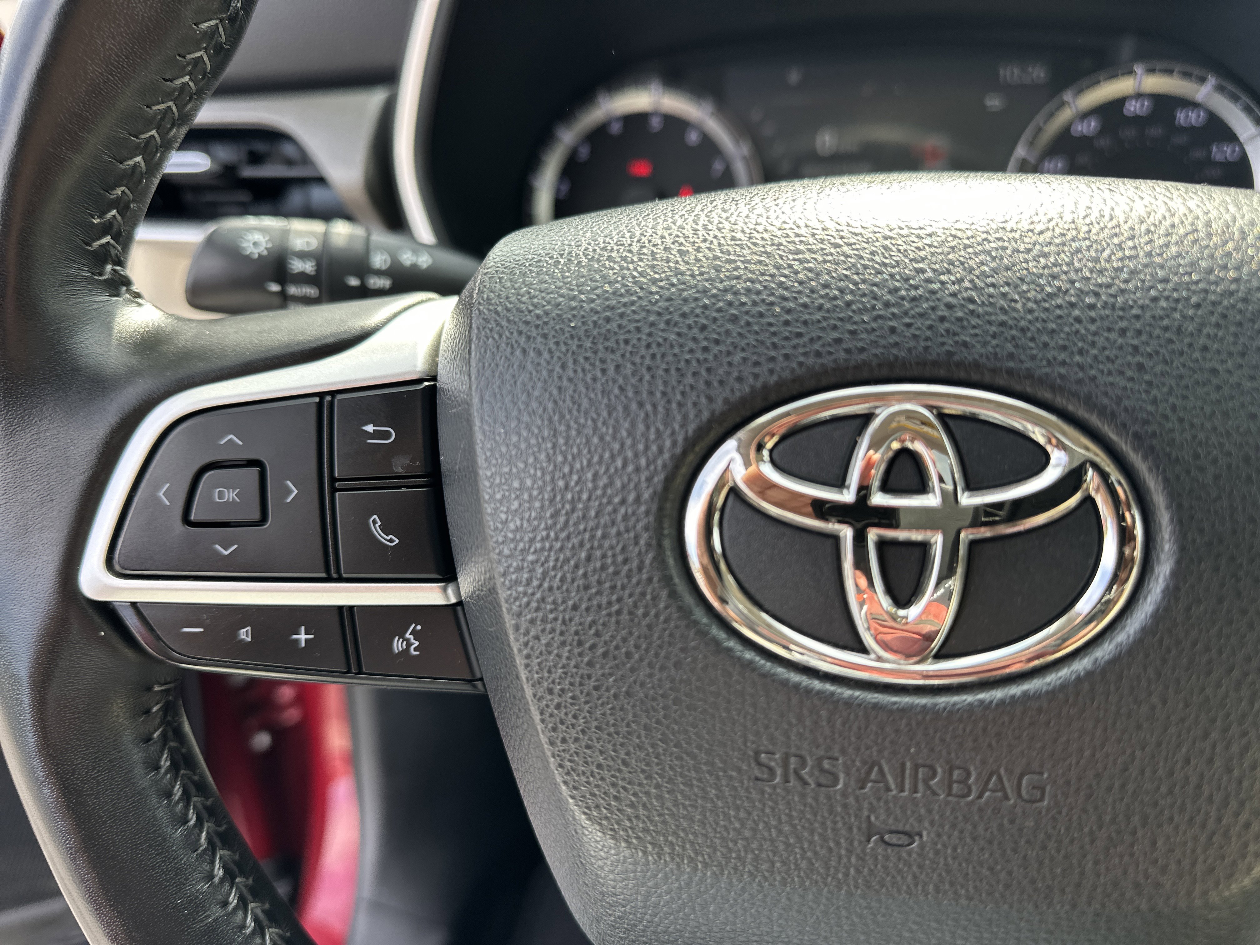 Used 2023 Toyota Highlander XLE image 26