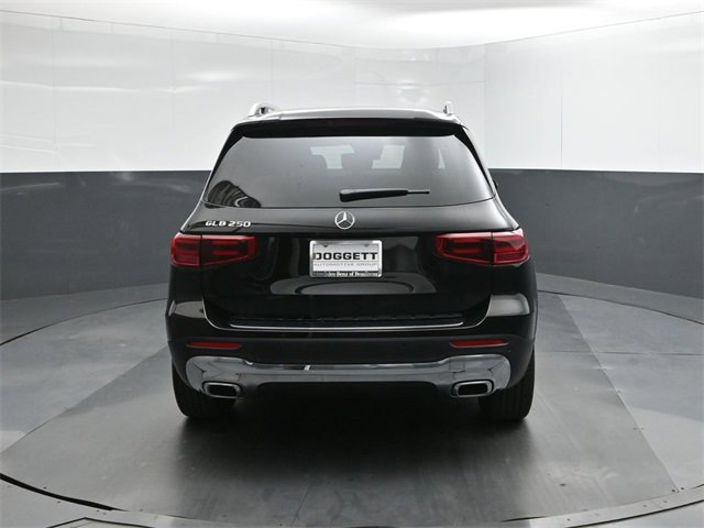 New 2026 Mercedes-Benz GLB 250 image 8