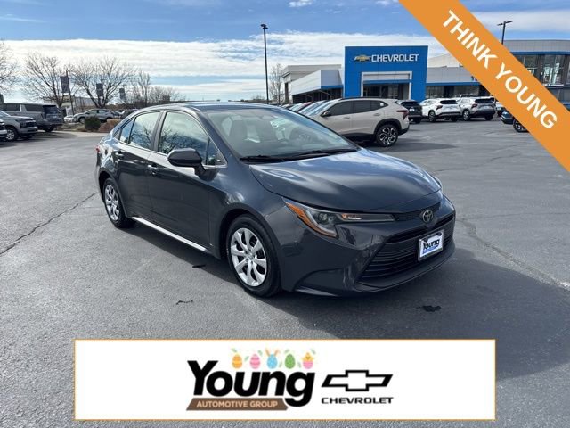 Used 2023 Toyota Corolla LE image 1