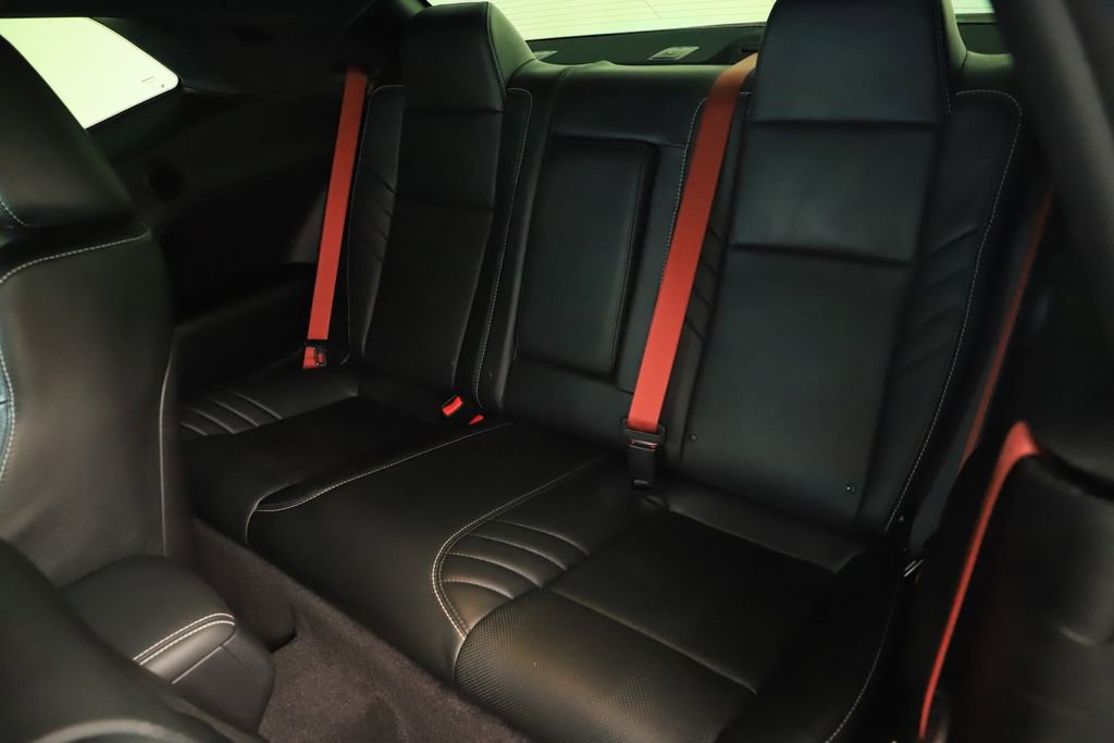 Used 2016 Dodge Challenger SRT Hellcat RWD image 19