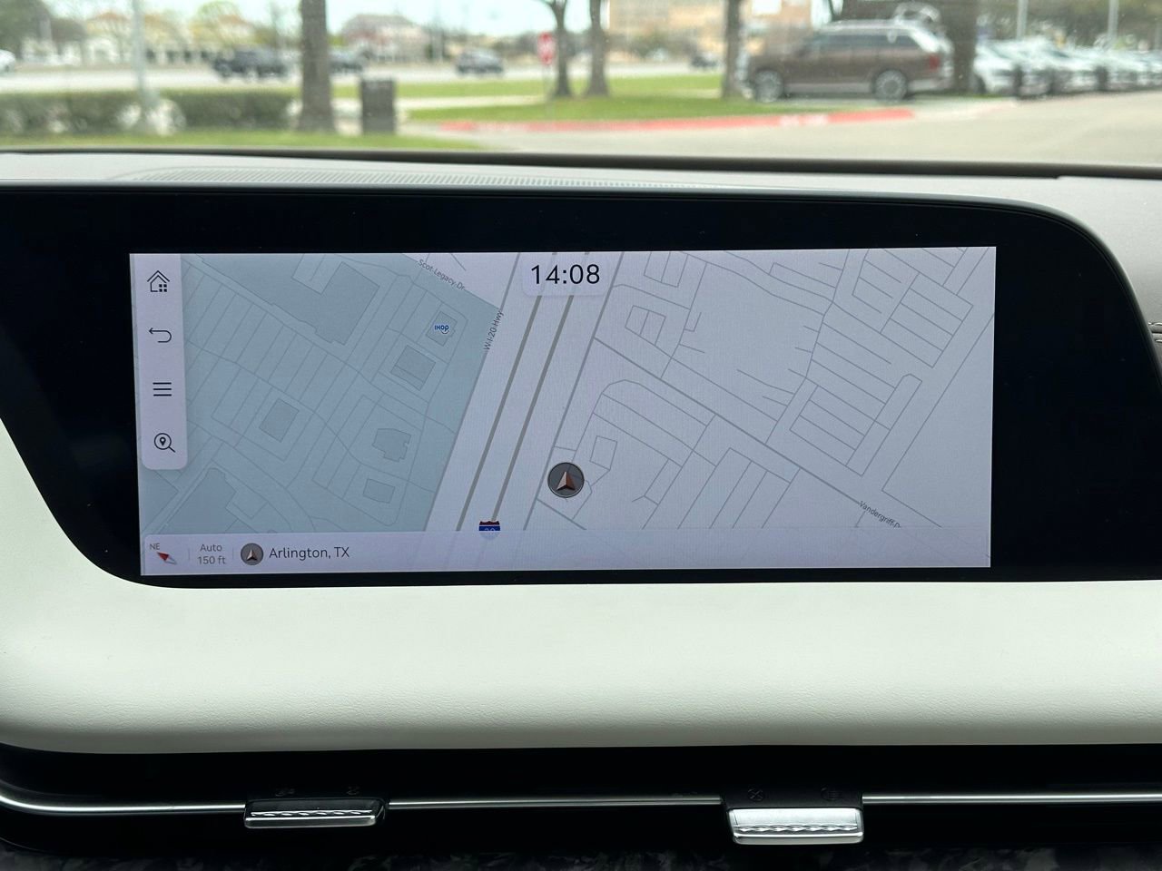 Used 2025 Genesis G90 3.5T image 32