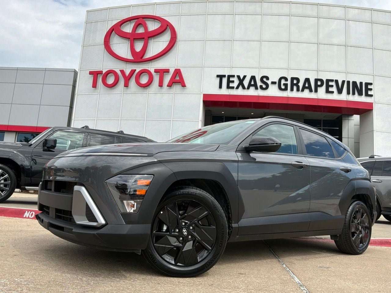 Used 2026 Hyundai Kona SEL Sport FWD image 2