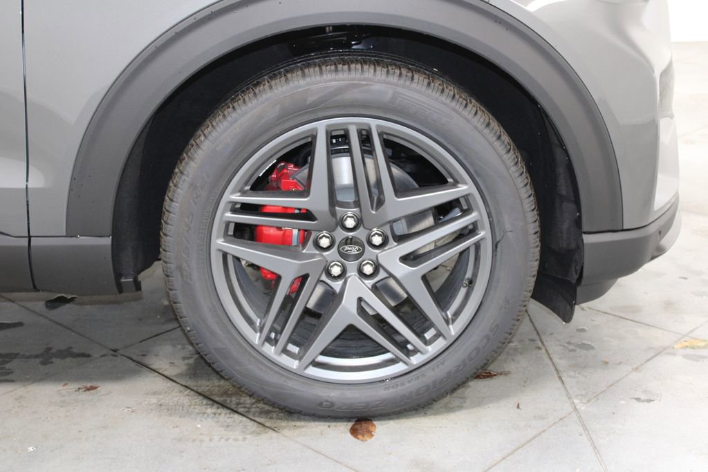 New 2026 Ford Explorer ST-Line w/ ST-Line Street Pack image 12