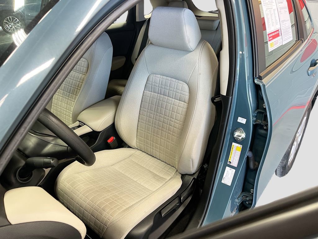 Used 2023 Honda HR-V LX image 18