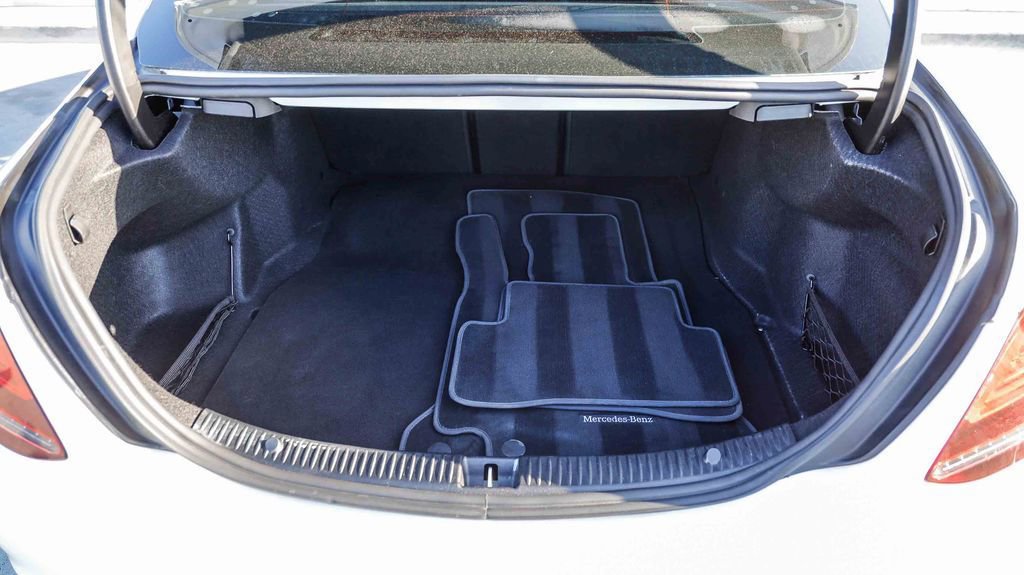 Used 2019 Mercedes-Benz C 300 Sedan image 31
